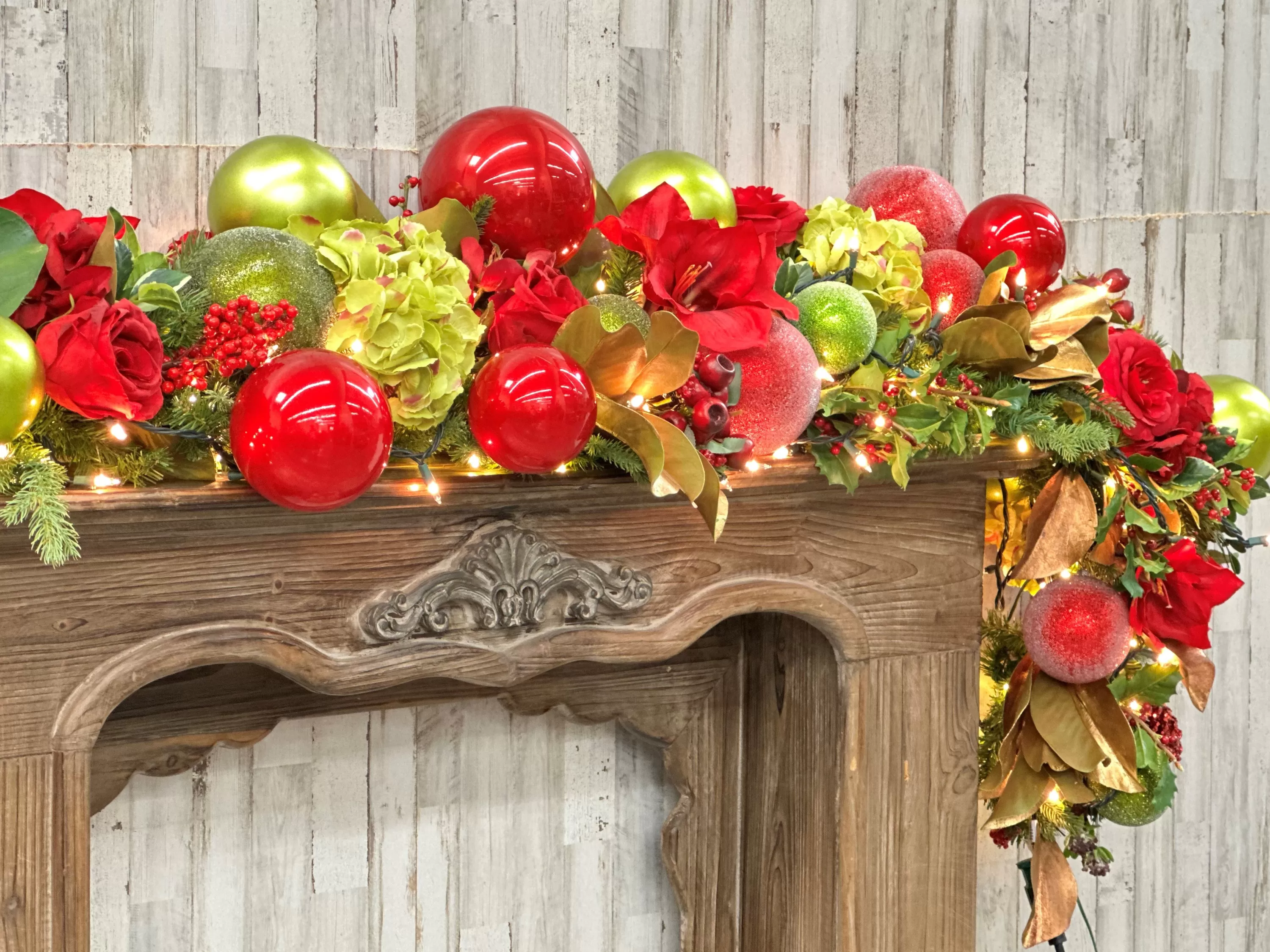 Flash Sale American Holiday Deluxe Garland 7.5-ft Our Favorite Holiday Decor