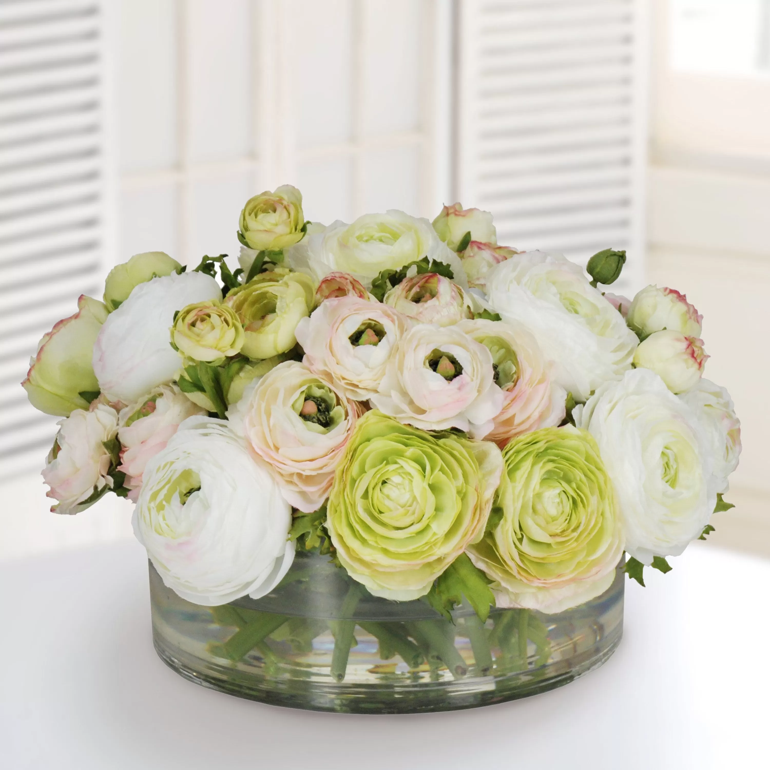 Discount Mix Green Ranunculus Centerpiece Dining Centerpieces | Tabletop